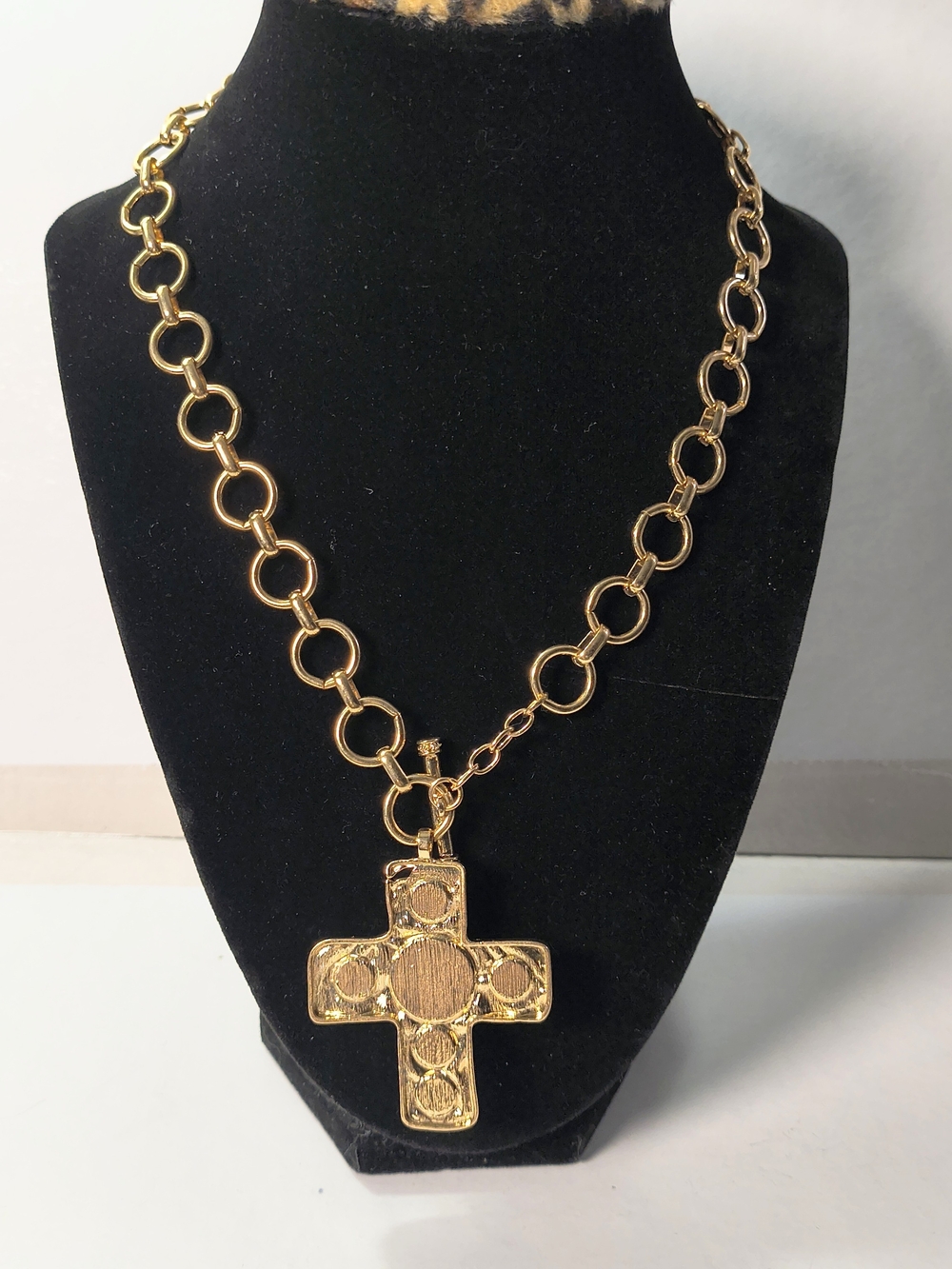 NWOT Two Gold and Pearl Beaded Cross Pendant Necklaces - Picture 8 of 8